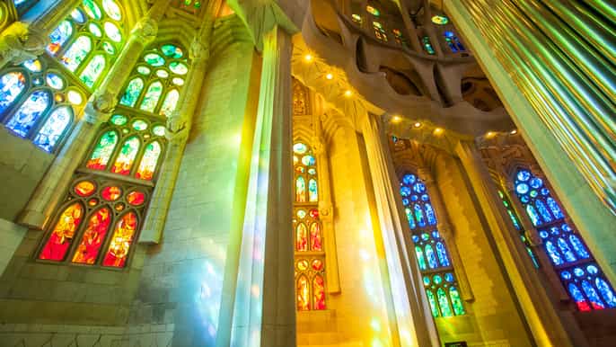 Barcelona: Sagrada Familia Fast-Track Access Ticket