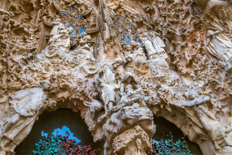 Sagrada Família : billet coupe-file, visite guidée et toursVisite bilingue de préférence en anglais, à 16:00