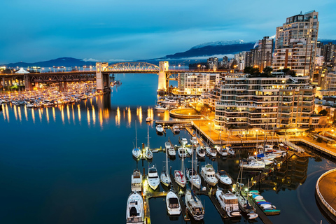 Vancouver: Private Instagram Photo Tour in a SUV Limousine