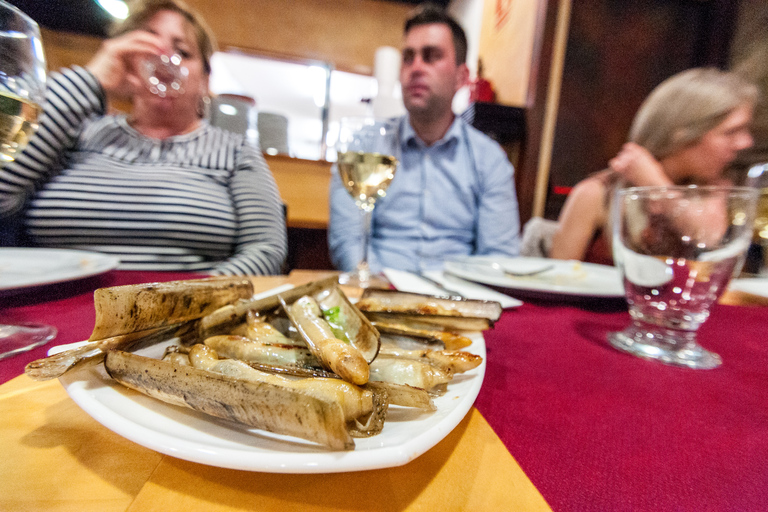 Barcelona: Wine and Tapas Tour for Lovers of Spanish Food