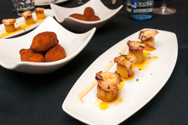 Barcelona: Wine and Tapas Tour for Lovers of Spanish Food
