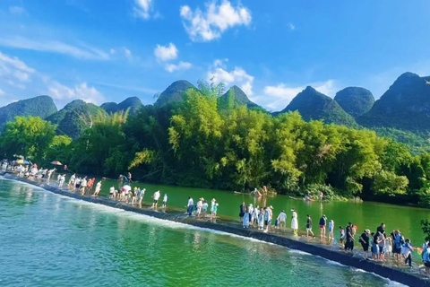Guilin: Reed Flute Cave & Yangshuo Rafting Private Day Tour Guilin: Reed Flute Cave and Yangshuo Rafting No Tour Guide