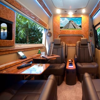 Cancun Limousine - Airport Transportation