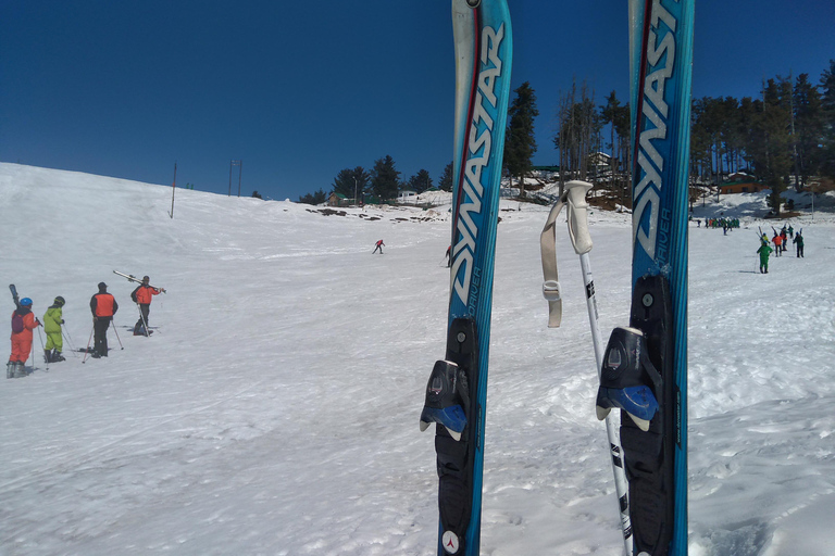 Tatra Mountains: Zakopane Private Ski Tour with Instructor Krakow: Instructor lead Ski Tour - Tatra Mountains