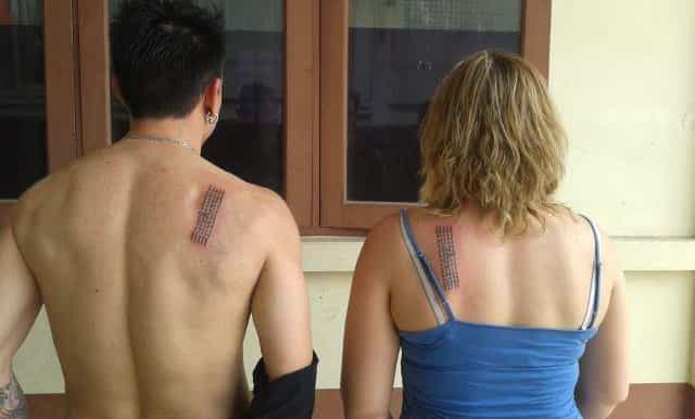 ab bangkok heiliges tattoo im tempel wat bang phra