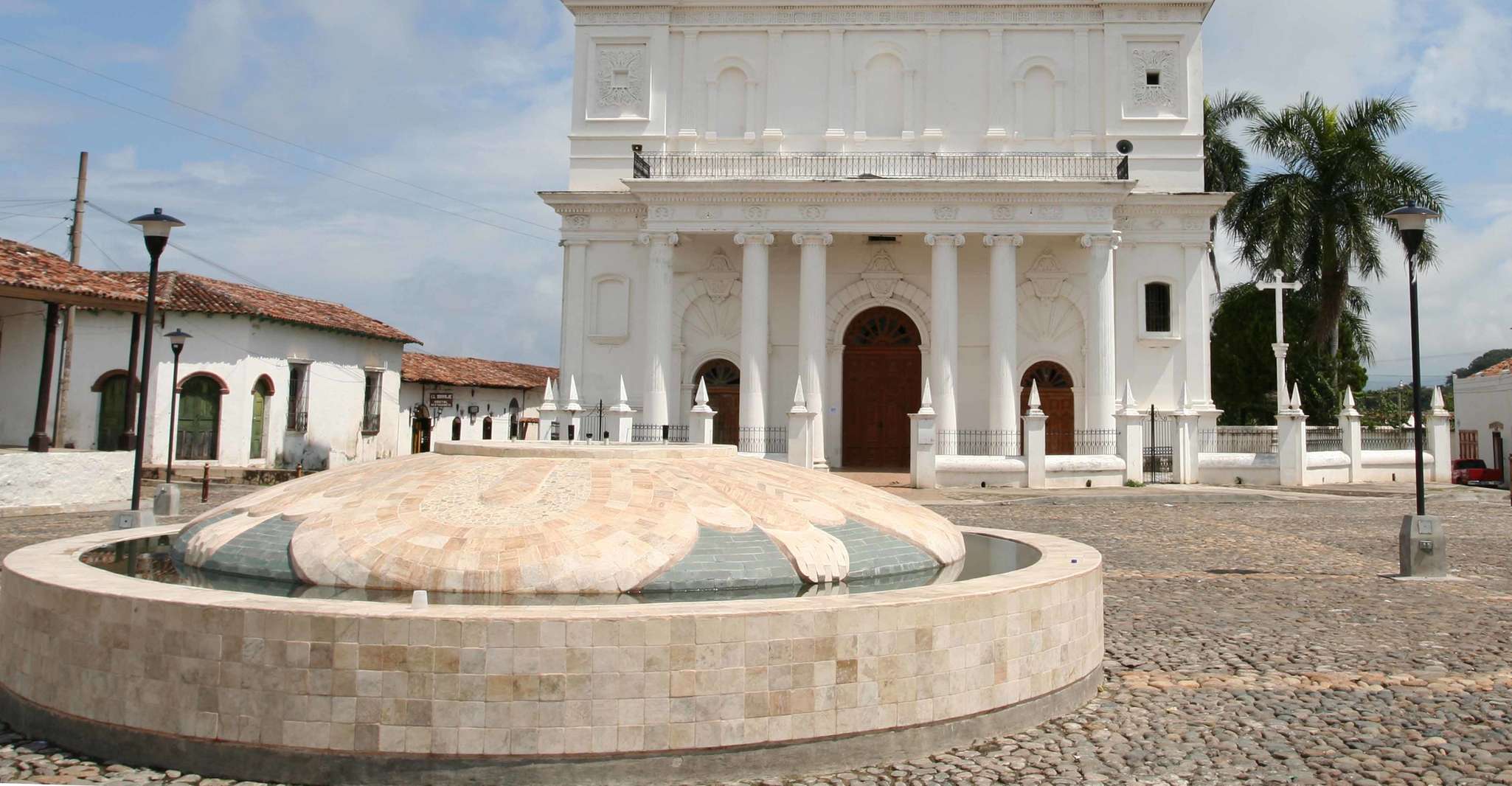 El Salvador Halbtagestour durch die Altstadt Suchitoto - Hizvo