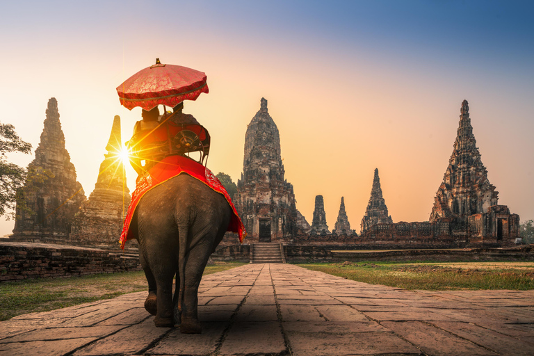 Ayutthaya: Temples and Eternal Legends in Spanish
