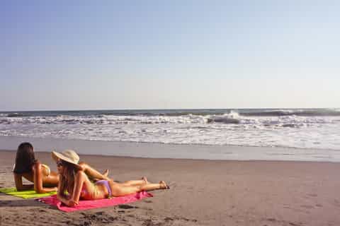 stopover relaxing beach escape
