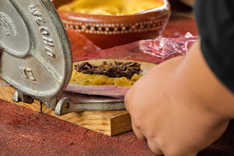 Mexico City: Market Tour and Mexican Cooking Class