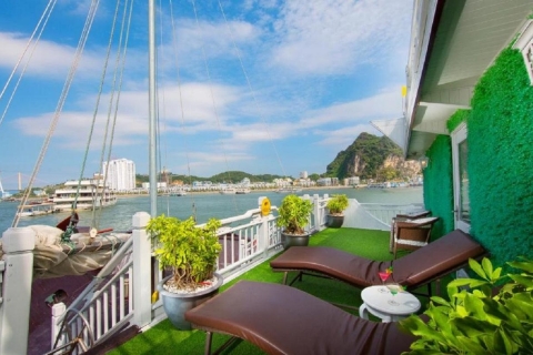2-Day Ha Long and Bai Tu Long Cruise Luxury Cruise Hanoi: Luxurious 2-Day Ha Long and Bai Tu Long Cruise