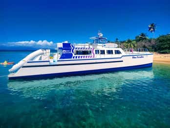 From Fajardo: Catamaran Beach Excursion with Lunch