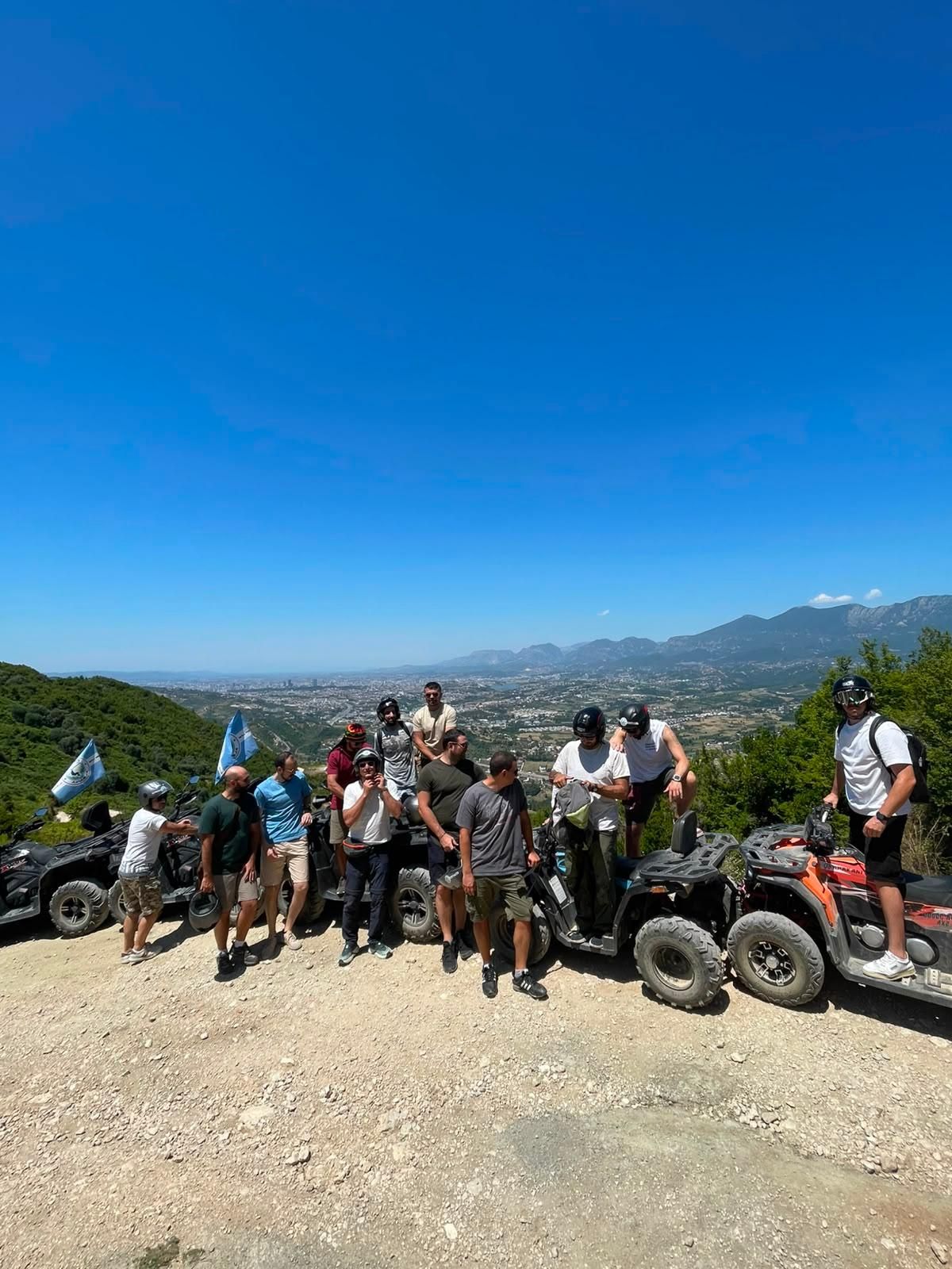 Ab Tirana: Quad-Tour in Petrel – Zipline & Schießstand
