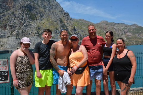 Alanya: Excursão Mix em autocarro Cabrio, Lion Safari, passeio de barco com almoçoAlanya: Excursão mista em autocarro Cabrio, Lion Safari, passeio de barco com almoço