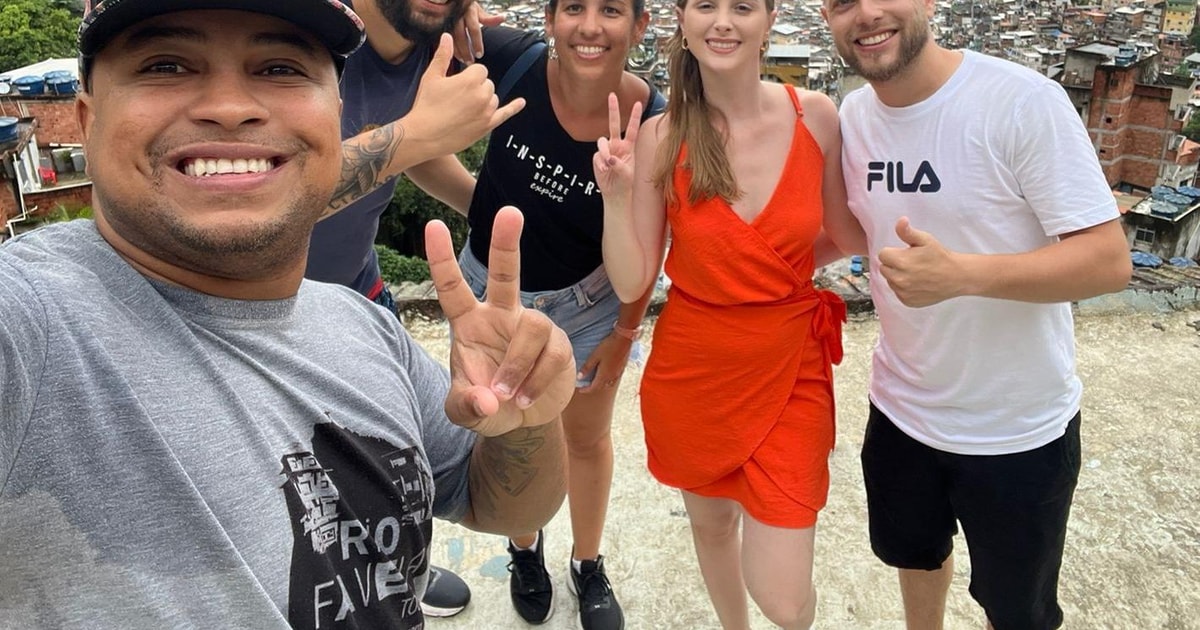 リオのファベーラツアー GetYourGuide