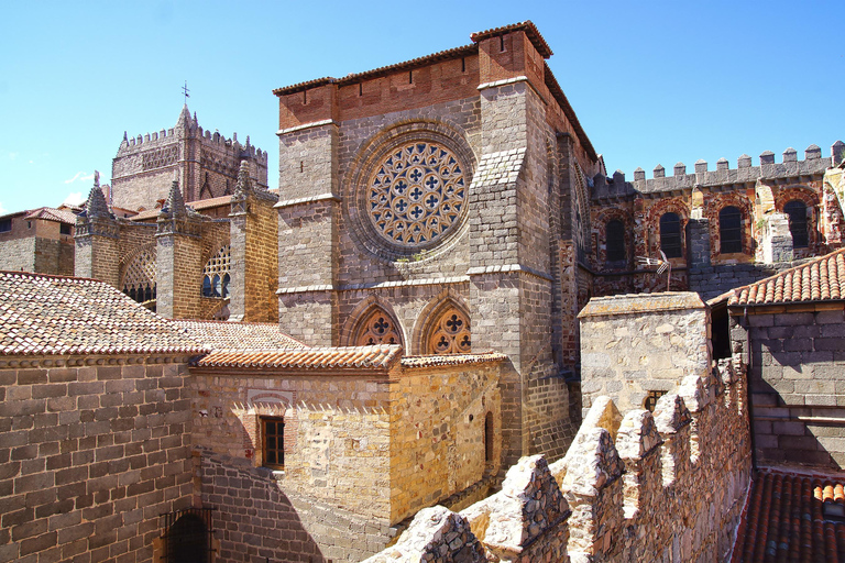 From Madrid: Ávila and Salamanca Day Trip