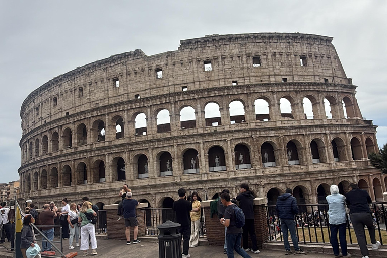 Colosseum Underground, Roman Forum & Palatine Guided Tour