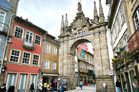 Braga & Guimarães Tour: Small Historical Group Tour