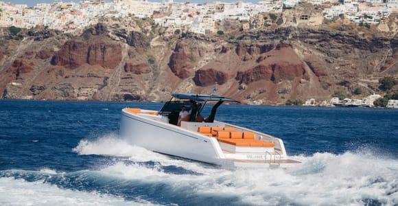 Santorini: Private Luxury Yacht Cruise with Meal & Drinks
