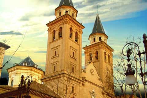 Granada City Full-Day Sightseeing Tour