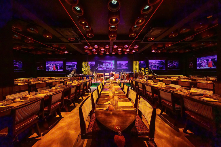 HCMC Evening: Chào Show Cultural Dinner & Music Performance Hotel pick-up and drop-off in District 1