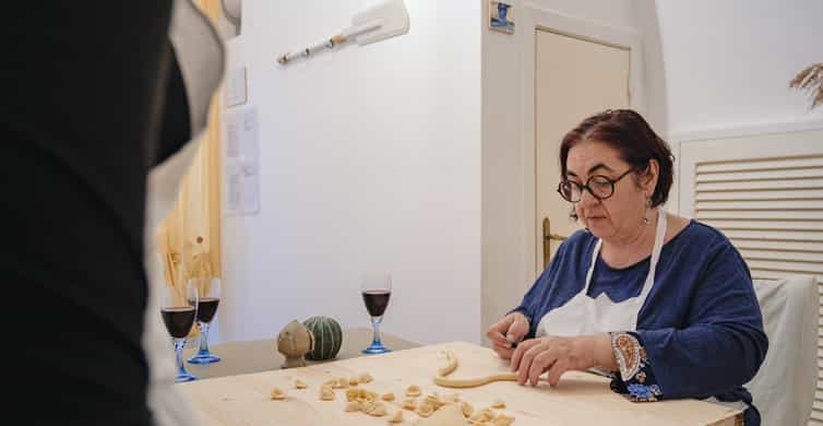 Polignano a Mare: Pasta Making Cooking Class with Drink