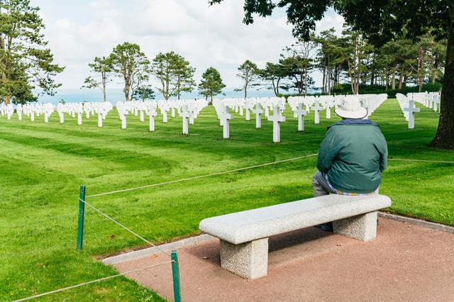 Parigi: Escursione guidata alle spiagge del D-Day in Normandia con pranzo