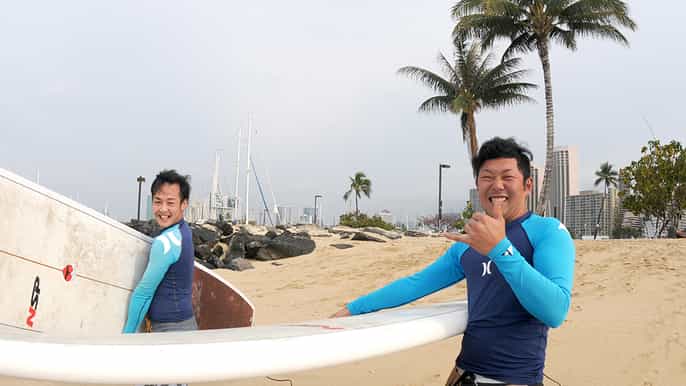 oahu group surfing lesson in waikiki beach
