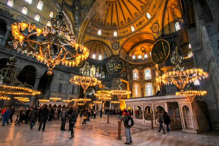 Istanboel: stadstour Topkapipaleis, Hagia Sophia & meerIstanboel stadstocht met ophalen bij centraal gelegen hotels
