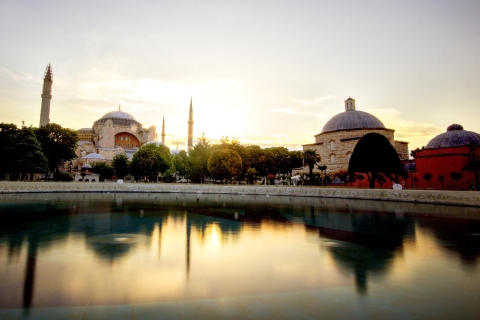 Stambuł: Pałac Topkapi, Hagia Sophia i inne atrakcjeWycieczka po Stambule i odbiór z hoteli w centrum