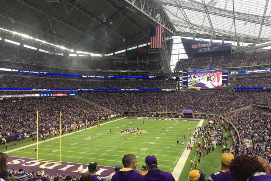Minnesota Vikings Footballspiel im US Bank Stadium. Foto: GetYourGuide Minnesota Vikings Footballspiel im US Bank Stadium. Foto: GetYourGuide