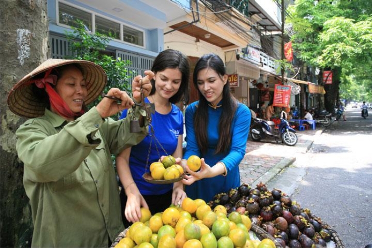Excursion nocturne en moto à Hanoi pour découvrir les sites méconnus de la cuisine de rue