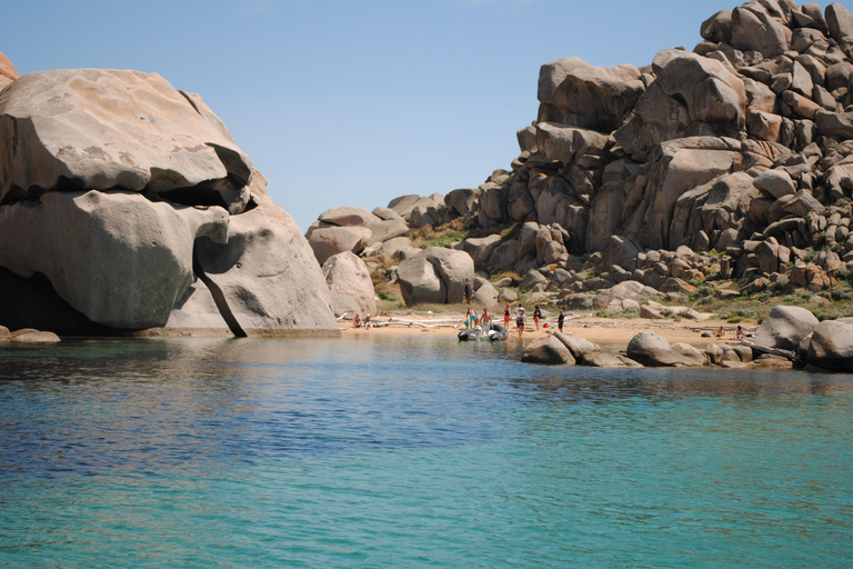 Boat trip to the Corsican archipelago Day trip by boat to the Corsican archipelago