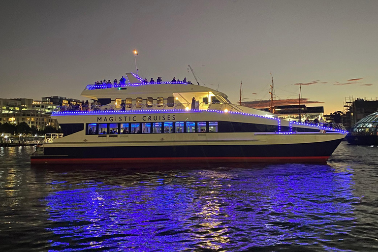 Sydney: Vivid Sydney Festival Sightseeing Cruise Sydney: Vivid Sydney Festival Sightseeing Cruise - 9:45pm