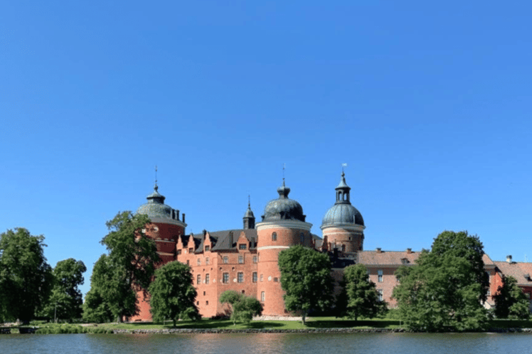 Estocolmo: Passeio de barco guiado pelo Arquipélago de Vaxholm