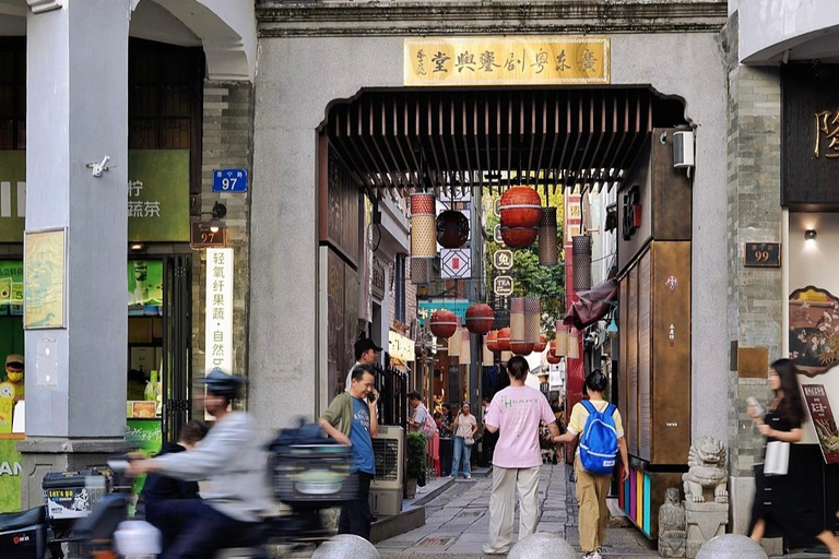 Guangzhou: Authentic Restaurant, Unforgettable Sightseeing