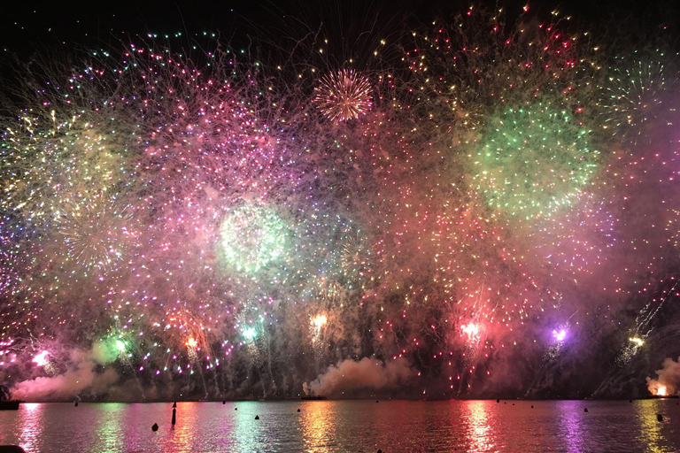 Cannes: Sunset and Fireworks Night Sea Excursion Night Sea excursion - Cannes Fireworks & Sunset