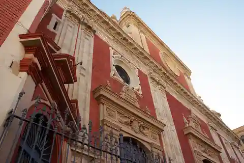 Excursão a pé pelas culturas de Sevilha