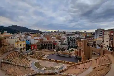 Cartagena: Private Guided Tour with Transport