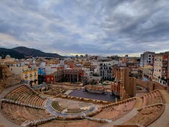 Cartagena: Private Guided Tour with Transport