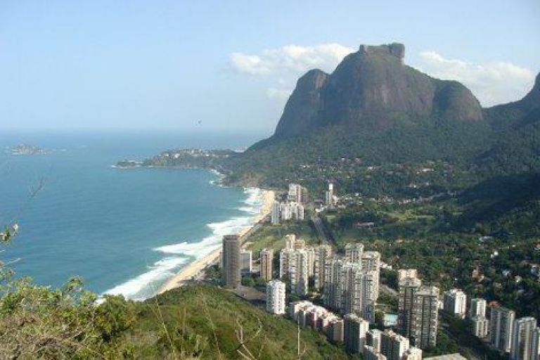 Rio de Janeiro: Vidigal Favela Tour and Two Brothers Hike Private Tour with Transportation