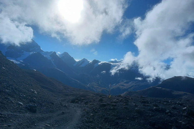 Nepal 9 Days: Langtang Valley Trek & Cultural Sunrise