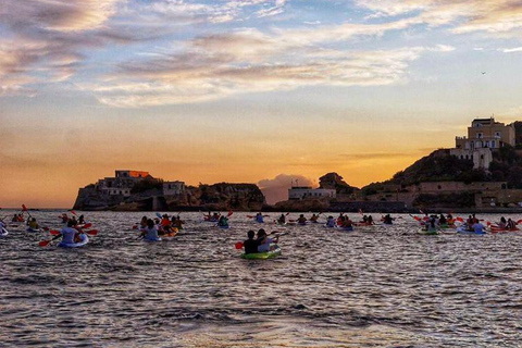 Naples: Sunset Kayak Tour with Aperitif