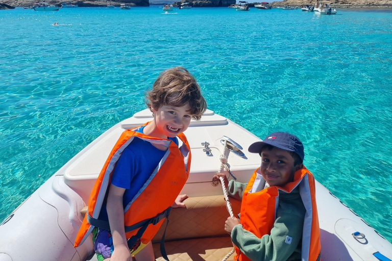 Exclusivo tour en barco privado Laguna Azul, Cuevas de Comino y Gozo