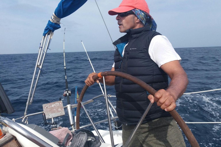 FUERTEVENTURA: PRYWATNA WYCIECZKA ŻAGLOWCEM WOKÓŁ WYSPY LOBOSCORRALEJO: PRYWATNA WYCIECZKA ŻEGLARSKA WOKÓŁ WYSPY LOBOS