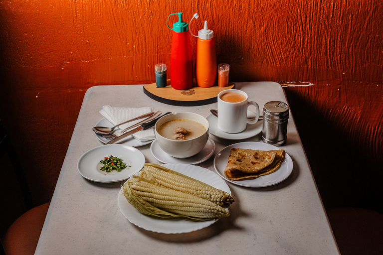 Nairobi: Karibu Kitchens Food Tour with 15+ Tastings
