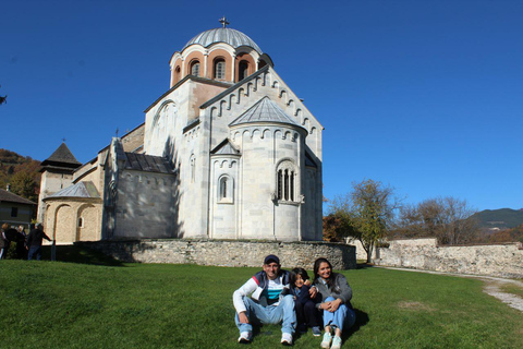 Ab Belgrad: Tour zu den mittelalterlichen Klöstern Zica und Studenica