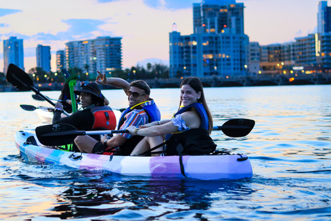 San Juan: Glow Kayak Tour and Salsa Experience on The beach
