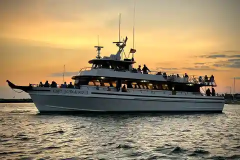 Hyannis: Hyannis Harbor Sunset Cruise