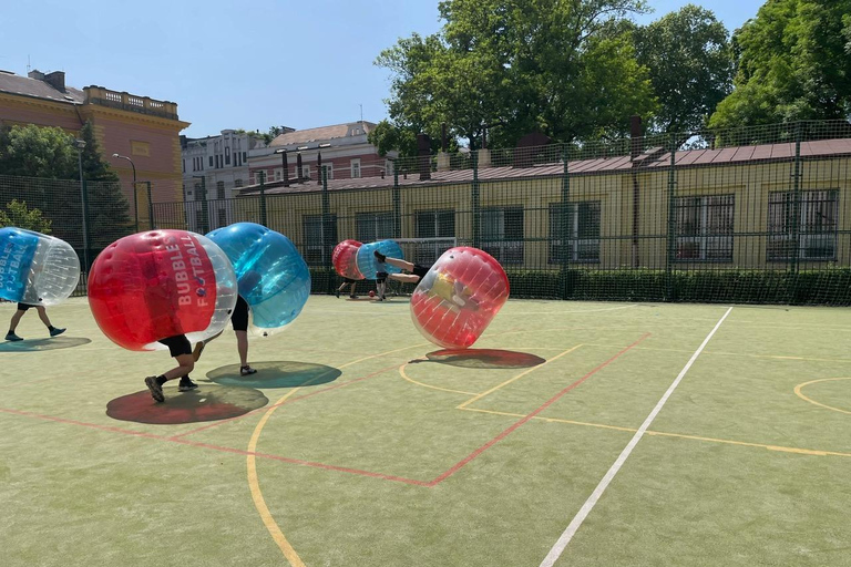 Praag: Bellenvoetbal in het centrum van Praag