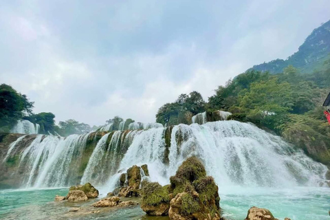 Desde Hanoi: Cascada Ban Gioc 2 días 1 noche - Grupo reducidoÚnico autobús de Hanoi a la cascada Ban Gioc a las 20.00 h Todos los días